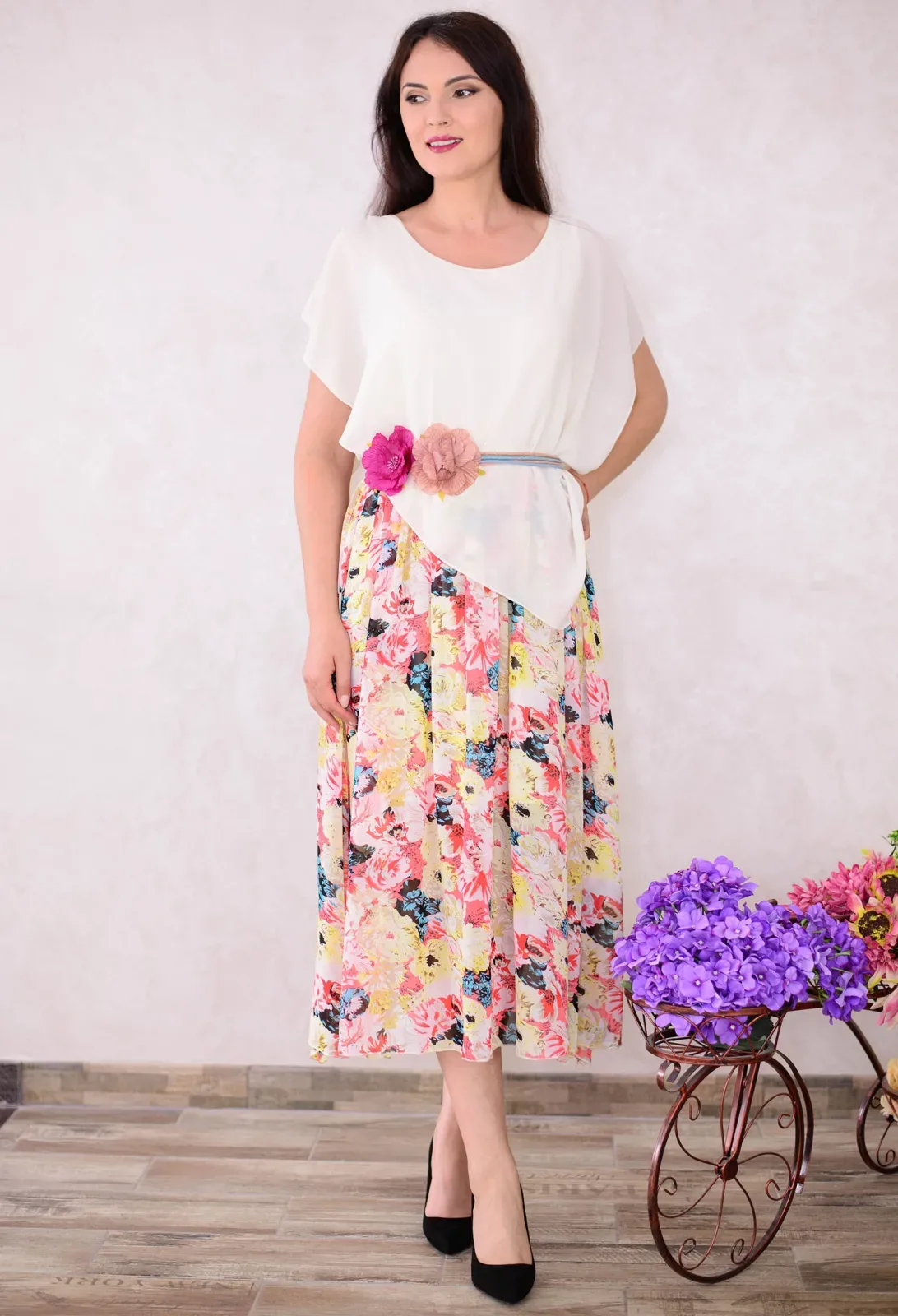 Rochie crem midi cu imprimeu multicolor